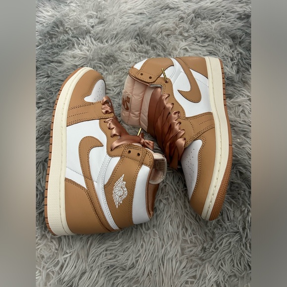 Shoes - Size 10 - Air Jordan 1 Retro OG High Praline W